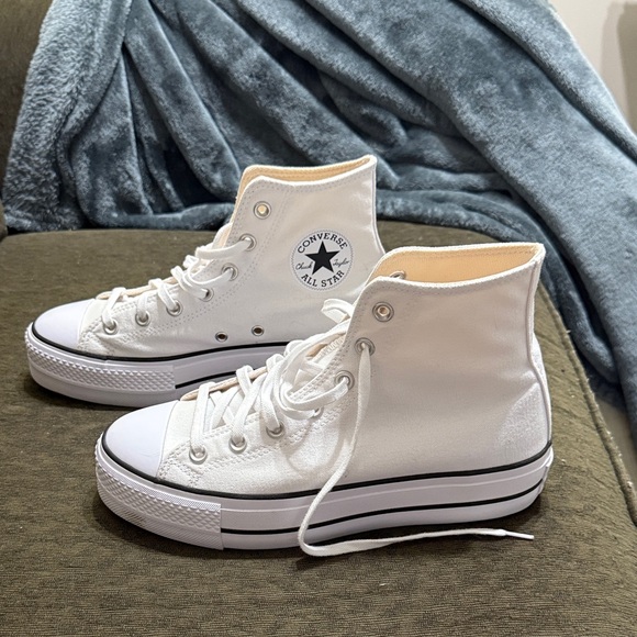 Platform Converse Women's Classic White High-Tops - Picture 1 of 6